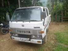 https://riyasewana.com/uploads/toyota-toyoto-1990-616482212662.jpg