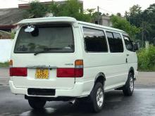 https://riyasewana.com/uploads/toyota-trh-112-181901336494.jpg
