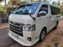 Toyota TRH 2014 Van