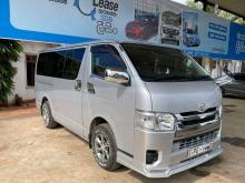 Toyota TRH 2012 Van