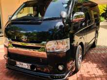 Toyota TRH 200 HIACE KDH 2015 Van