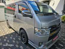 Toyota TRH 2014 Van