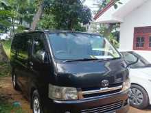 Toyota TRH 2007 Van