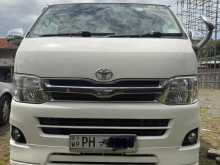 Toyota TRH 2013 Van