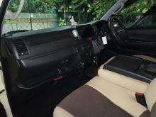 https://riyasewana.com/uploads/toyota-trh-71700216413.jpg