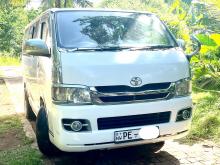 Toyota TRH 2007 Van