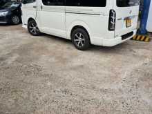 https://riyasewana.com/uploads/toyota-trh-super-19702524422.jpg