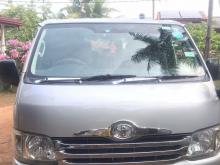 Toyota TRH200 DX 2011 Van
