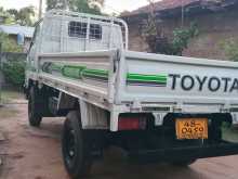 https://riyasewana.com/uploads/toyota-truck-18800514353.jpg