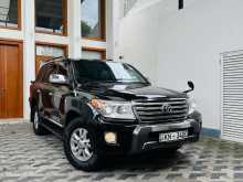 Toyota Land Cruiser Prado V8 2011 SUV