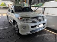 Toyota V8 2015 SUV