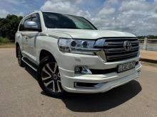 Toyota Land Cruiser V8 2014 SUV