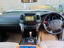 https://riyasewana.com/uploads/toyota-v8-jeep-1017280317425.jpg
