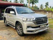 https://riyasewana.com/uploads/toyota-v8-jeep-2008-1017274012582.jpg