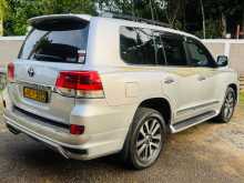 https://riyasewana.com/uploads/toyota-v8-jeep-2008-2820420412602.jpg