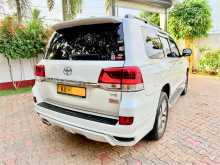 https://riyasewana.com/uploads/toyota-v8-land-21142194223.jpg