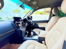 https://riyasewana.com/uploads/toyota-v8-land-21142476606.jpg