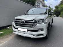 Toyota Land Cruiser Sahara V8 2013 SUV