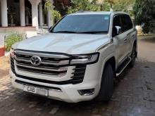 Toyota V8 Vx 2013 SUV
