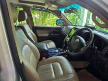 https://riyasewana.com/uploads/toyota-v8-vx-81049374913.jpg