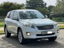 Toyota Vanguard 2013 SUV