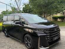 Toyota Vellfire 2025 Van