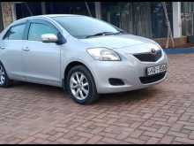 https://riyasewana.com/uploads/toyota-velta-131331154862.jpg