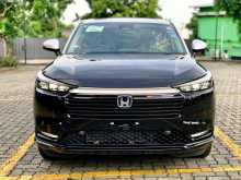 Toyota Vezel Z Play 2025 SUV