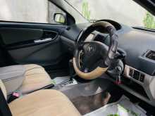 https://riyasewana.com/uploads/toyota-vios-2004-1020434712554.jpg
