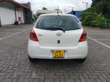 https://riyasewana.com/uploads/toyota-vits-20100725174.jpg