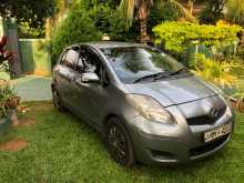 https://riyasewana.com/uploads/toyota-vits-41832564382.jpg