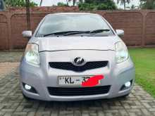Toyota VITZ 2008 Car