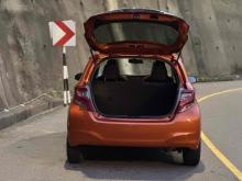 https://riyasewana.com/uploads/toyota-vitz-1010053024802.jpg
