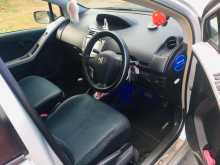 https://riyasewana.com/uploads/toyota-vitz-10111141614.jpg