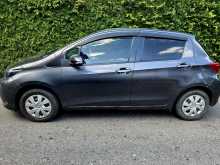 https://riyasewana.com/uploads/toyota-vitz-11904314683.jpg