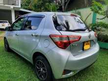 https://riyasewana.com/uploads/toyota-vitz-121122294882.jpg