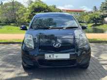 https://riyasewana.com/uploads/toyota-vitz-12121147223.jpg