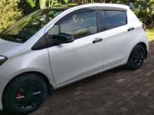 https://riyasewana.com/uploads/toyota-vitz-121323374984.jpg
