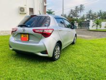 https://riyasewana.com/uploads/toyota-vitz-1215095317606.jpg