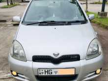 Toyota Vitz 2000 Car