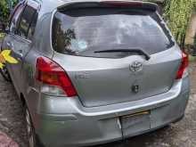 https://riyasewana.com/uploads/toyota-vitz-12638334212.jpg