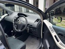 https://riyasewana.com/uploads/toyota-vitz-126405417706.jpg