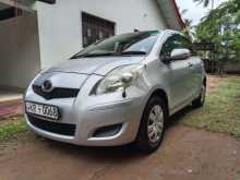 https://riyasewana.com/uploads/toyota-vitz-13-30701434193.jpg