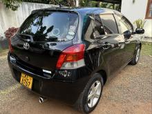 https://riyasewana.com/uploads/toyota-vitz-1300cc-1917244124053.jpg