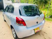https://riyasewana.com/uploads/toyota-vitz-1300cc-2009-2811002712122.jpg
