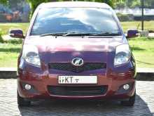 Toyota Vitz 2010 Car