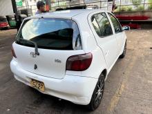 Toyota Vitz 2000 Car
