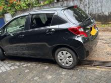 https://riyasewana.com/uploads/toyota-vitz-151004566086.jpg