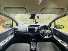 https://riyasewana.com/uploads/toyota-vitz-15104010323.jpg