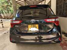 https://riyasewana.com/uploads/toyota-vitz-151444184472.jpg